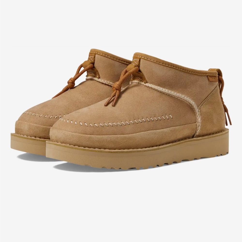 Size 5 Ugg mini regenerate boot